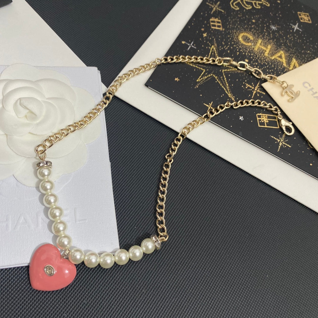 Chanel Style Heart-Shaped Pink Gold Zirconia Pendant Pearl Necklace