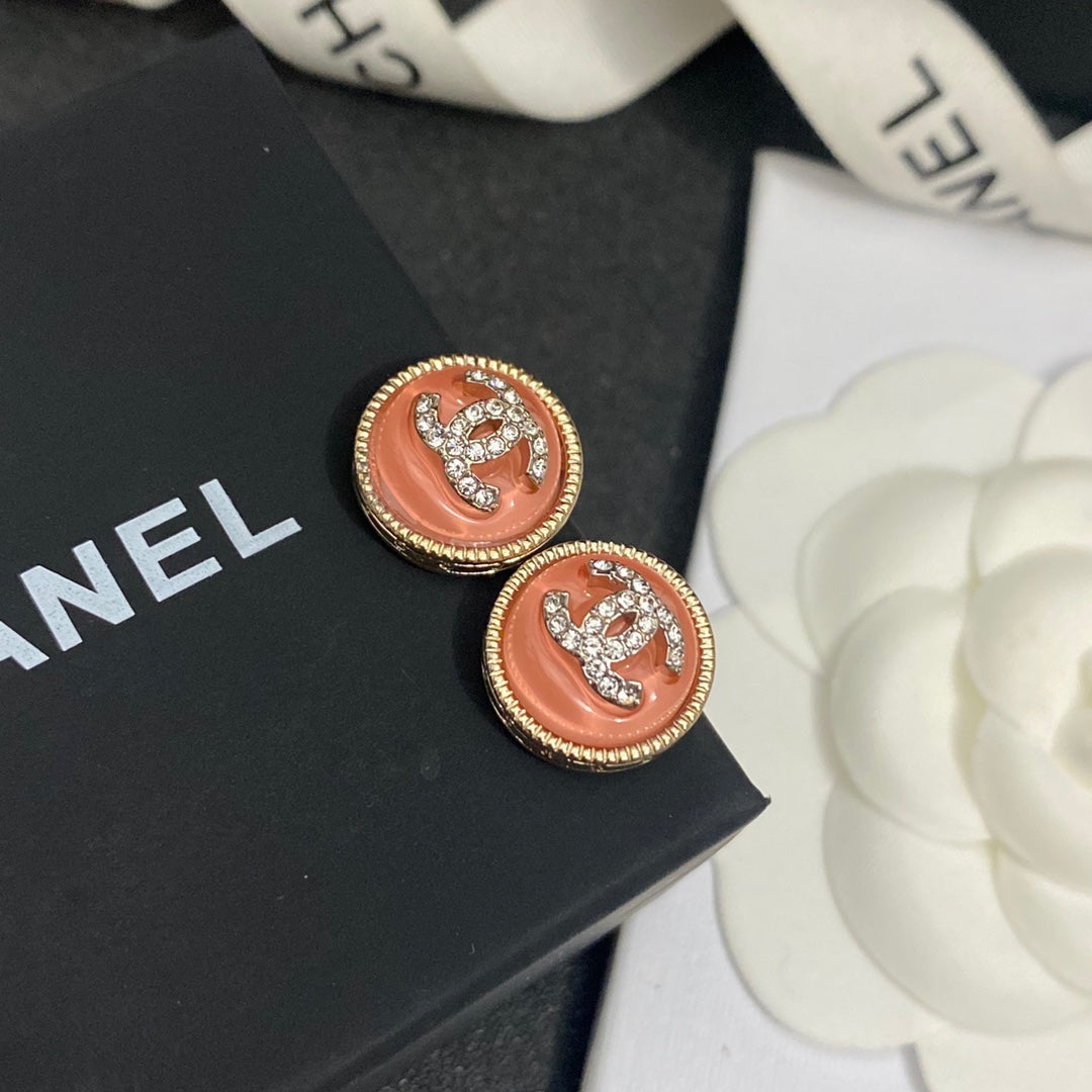 Chanel-Inspired Button Earrings – El blin-blín
